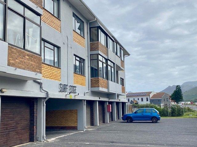 2 Bedroom Property for Sale in Fish Hoek Western Cape